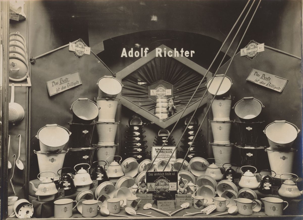 1919-1945-18