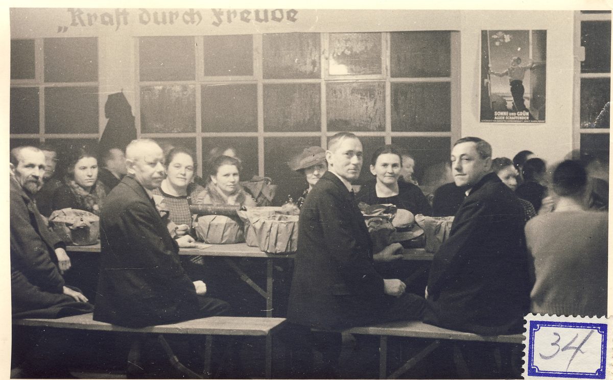 1919-1945-66
