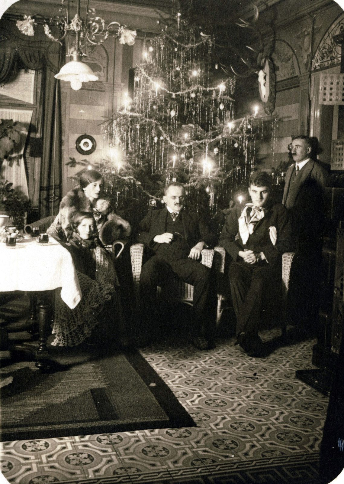 1929 Sylvester (Elisabeth, Oskar, Werner, Kunz)