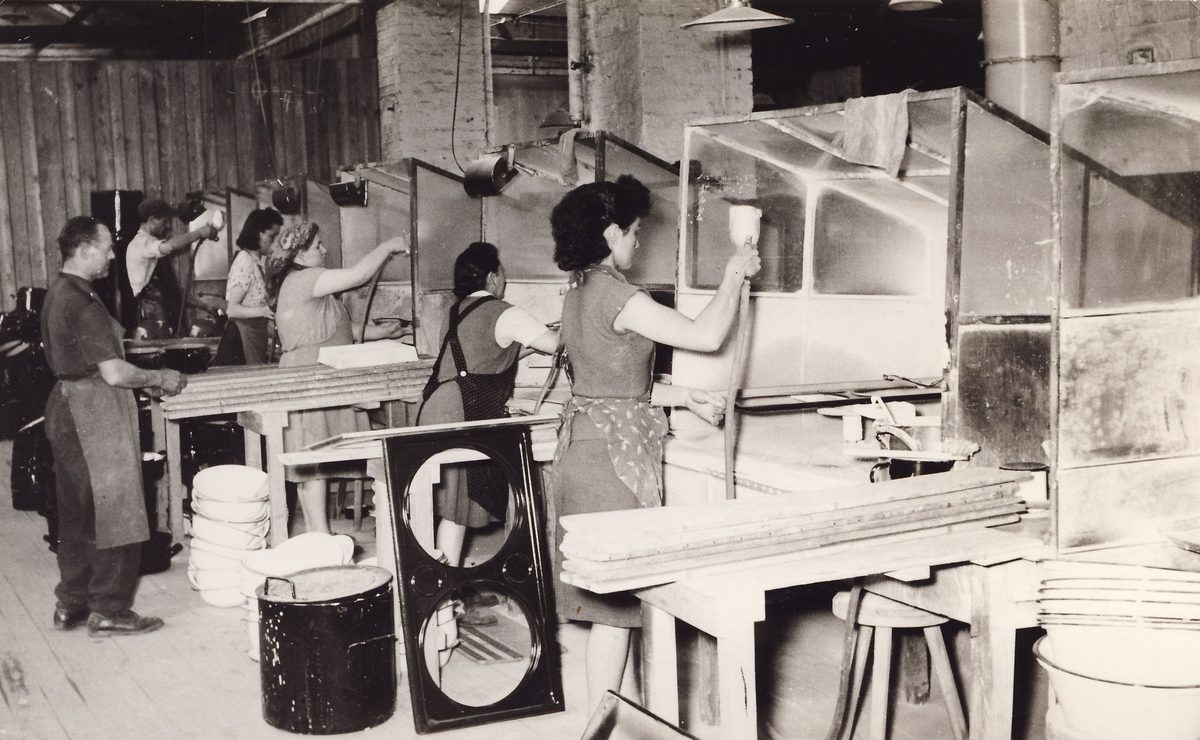 1953-fotoserie-über-die-firma-46