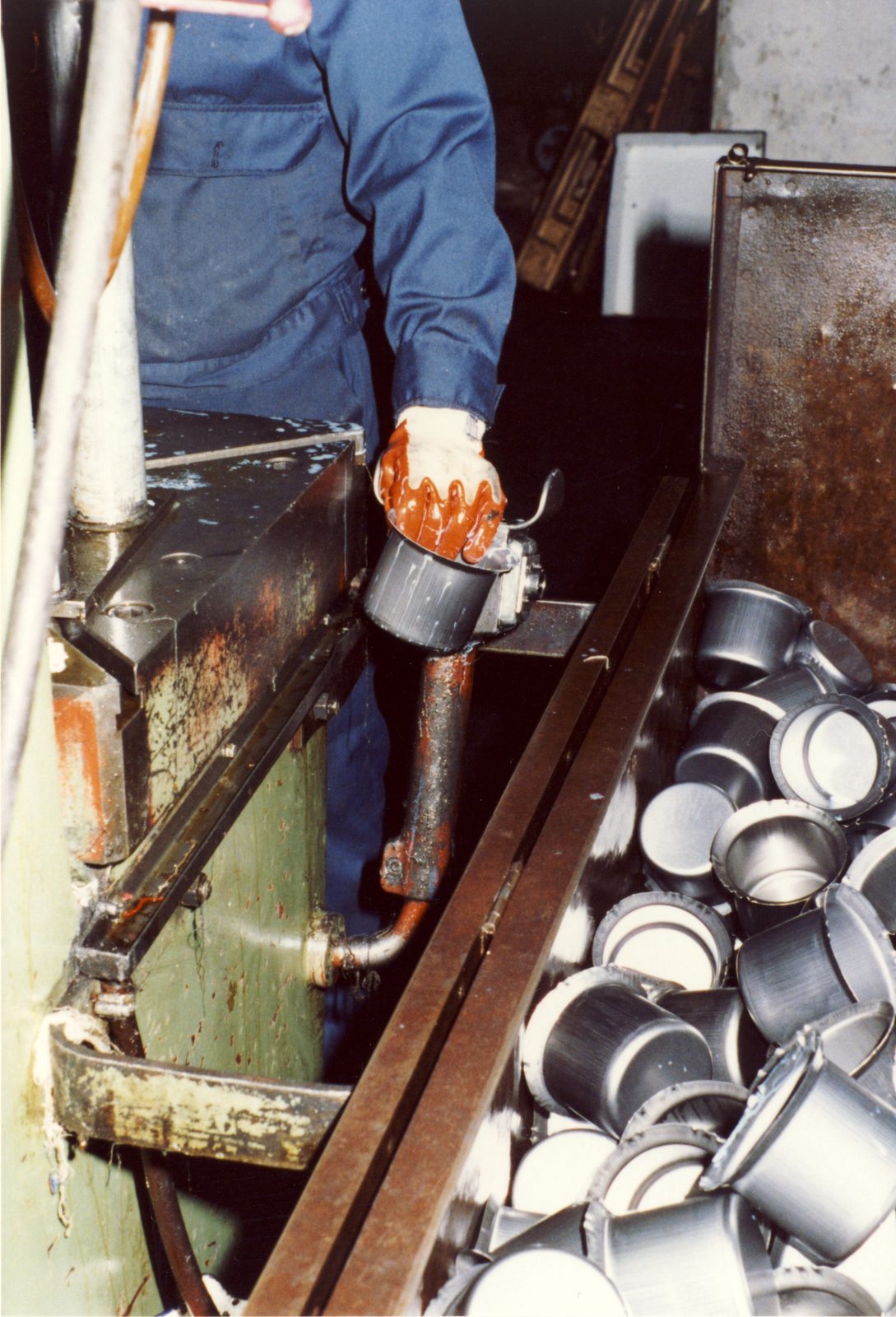 1982 Ziehpresse Milchtopf 