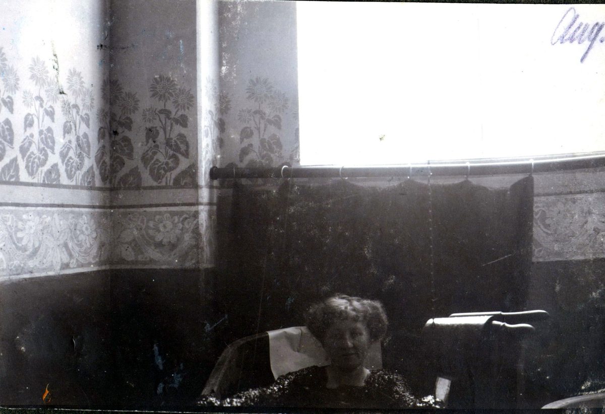 August 1913