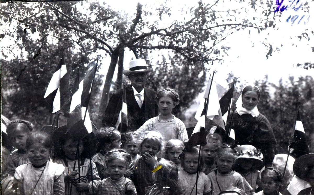 Besuch des Kindergarten in der Sommervilla